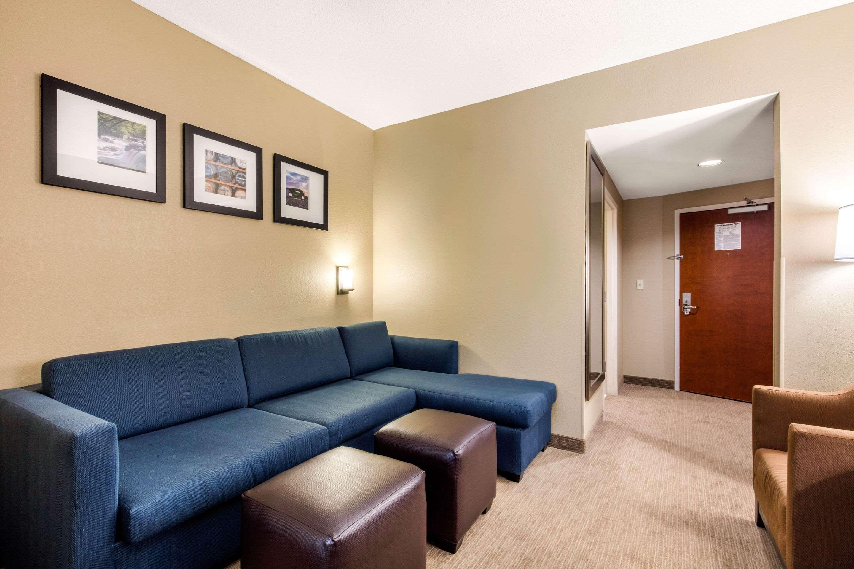 Comfort Suites Manchester Eksteriør bilde