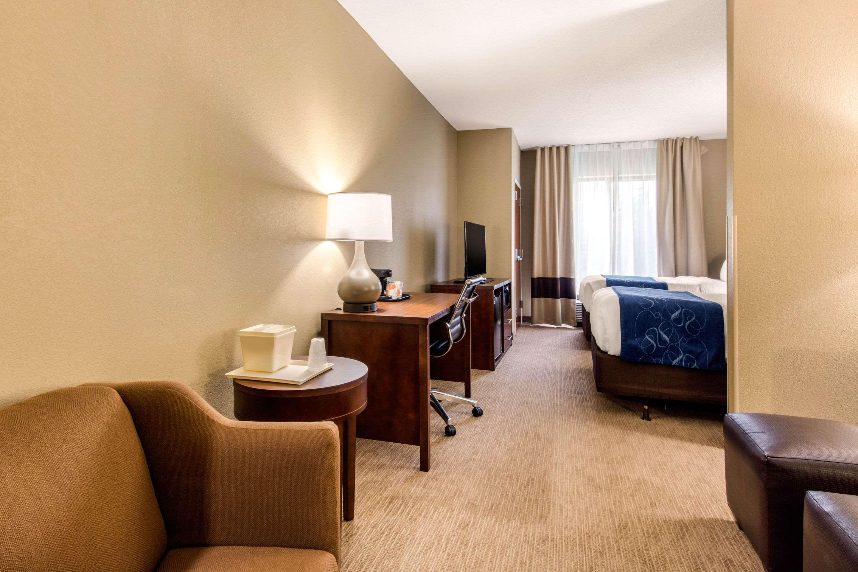 Comfort Suites Manchester Eksteriør bilde