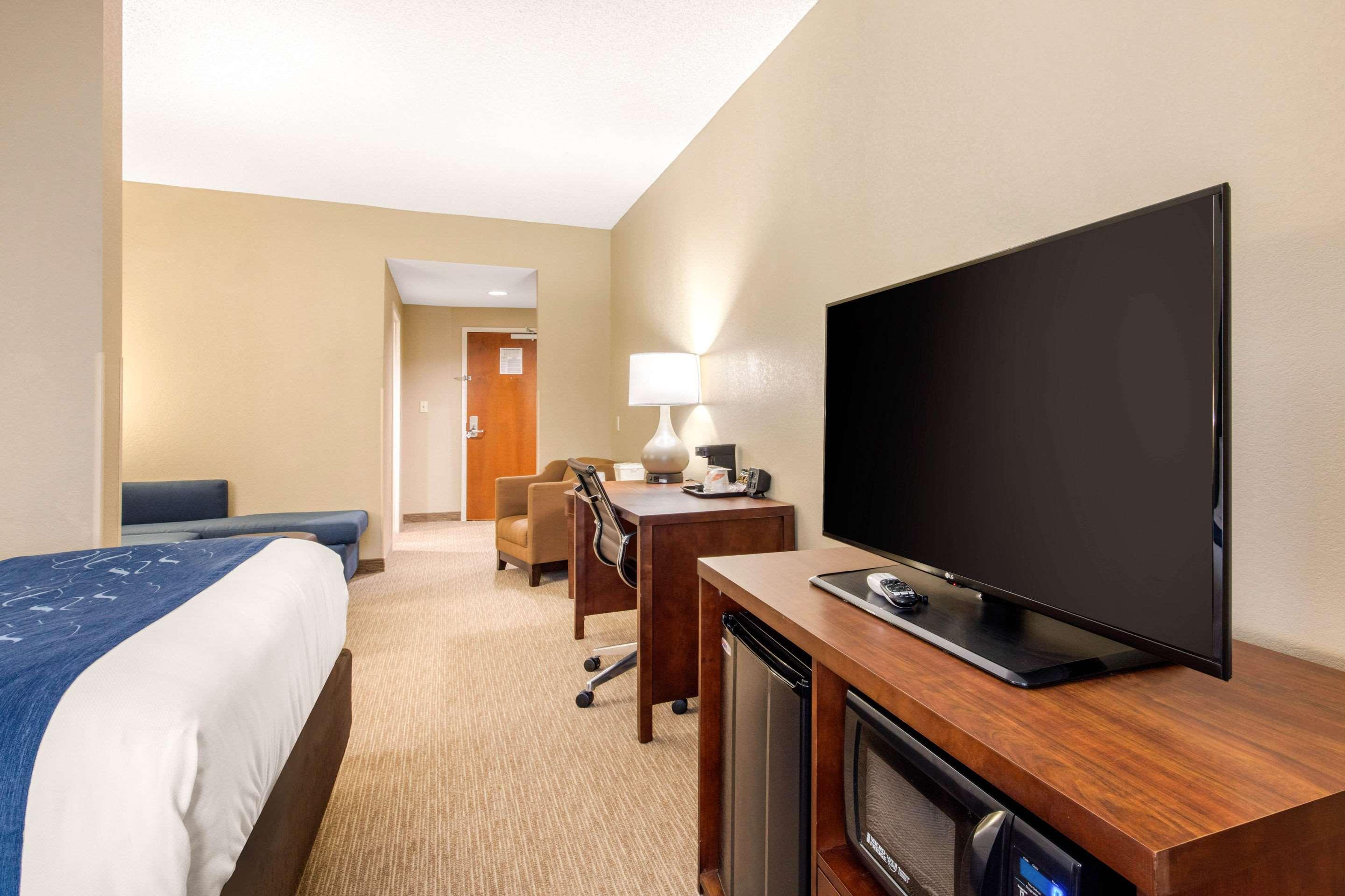 Comfort Suites Manchester Eksteriør bilde